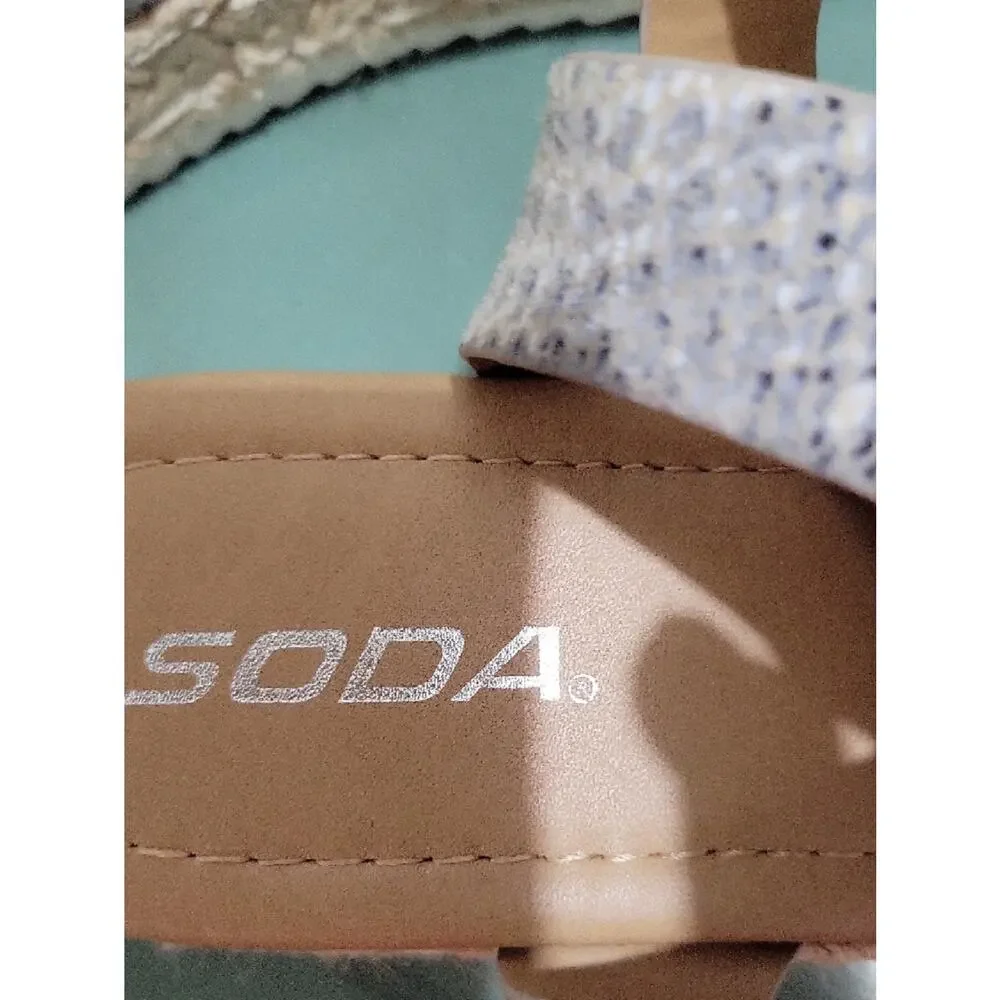 Soda gray snake